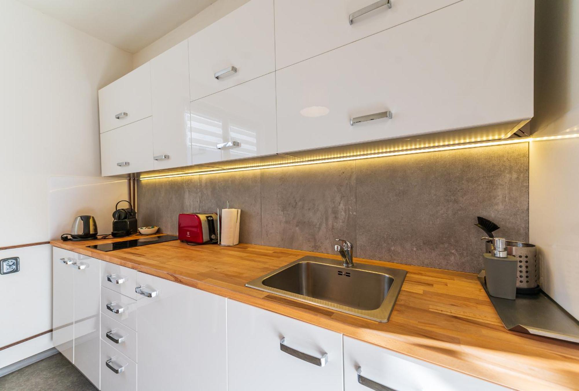 Ubytovani Na Samote - Apartman U Tesaru Komarice 외부 사진