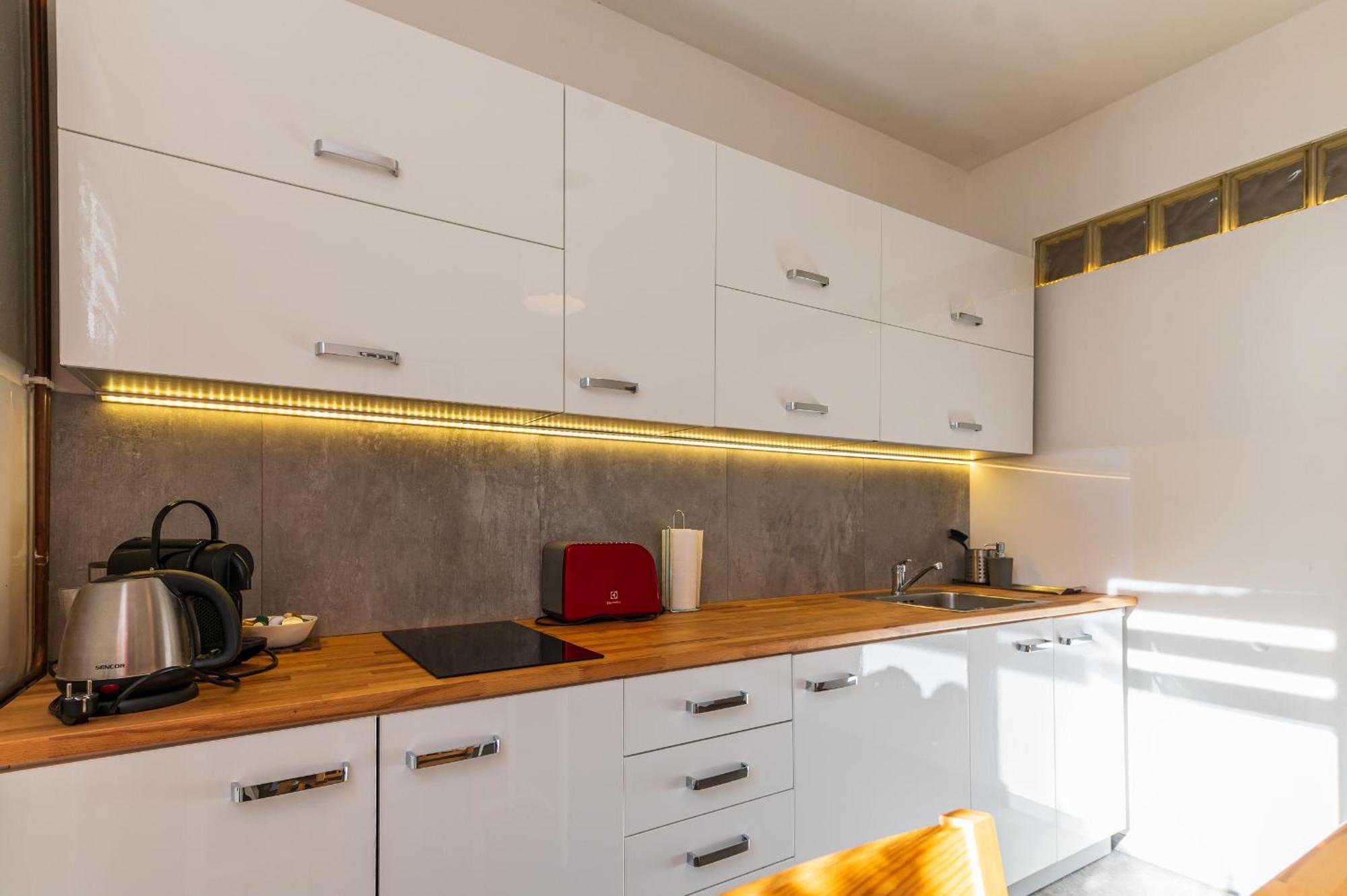 Ubytovani Na Samote - Apartman U Tesaru Komarice 외부 사진